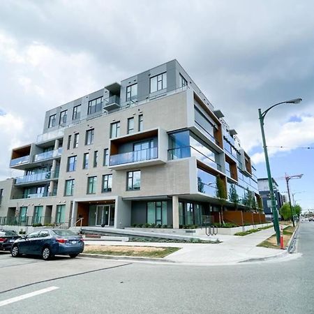 Spacious New Apartment With Working Space@Oakridge Ванкувер Екстер'єр фото